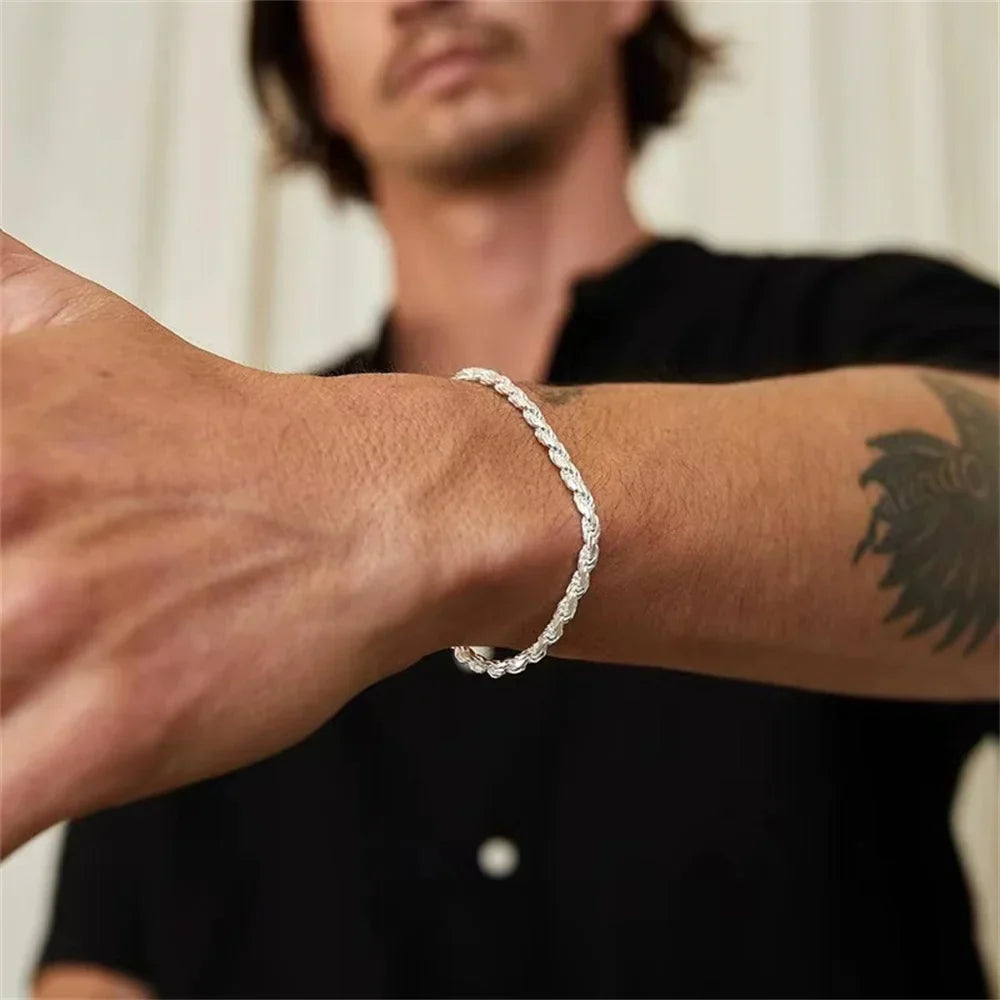 Klassisches geflochtenes Armband